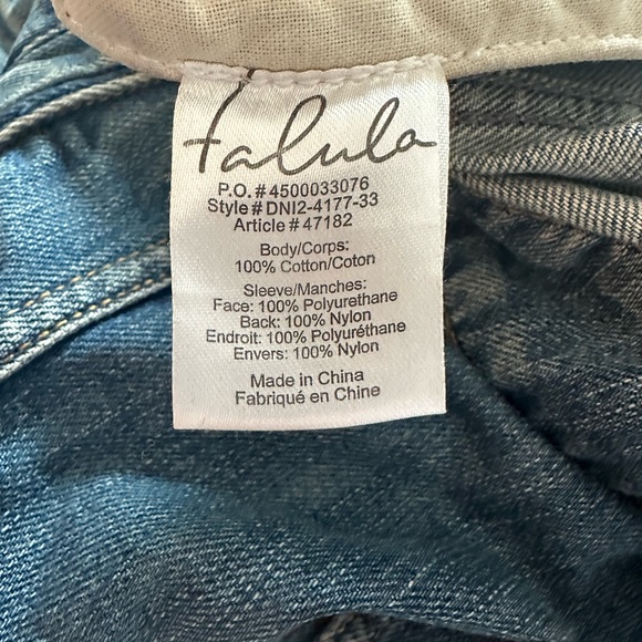 Aritzia TALULA Denim Jacket with Faux Leather Sleeves. Size S. - Picture 5 of 9